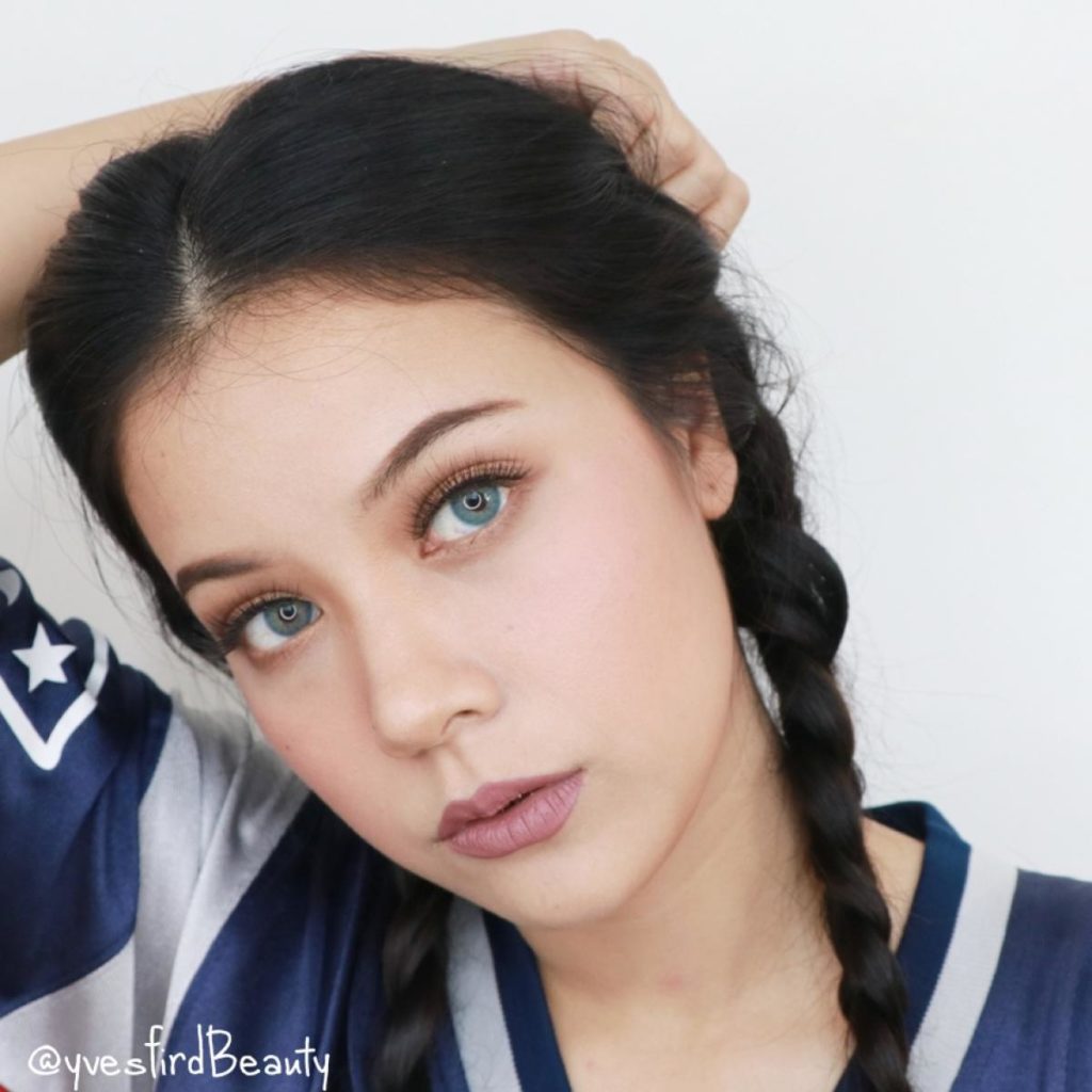 Pitchy Blue Monthly Colored Contacts - Image 2