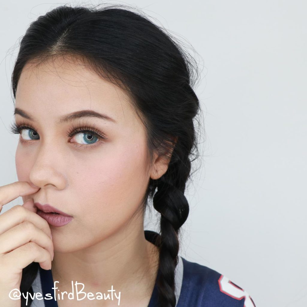 Pitchy Blue Monthly Colored Contacts - Image 6