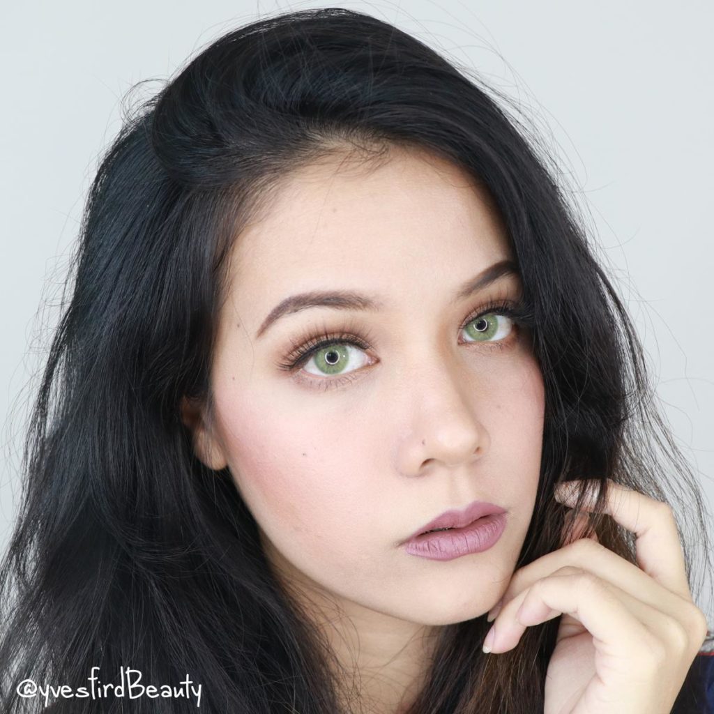 Pitchy Green Monthly Colored Contacts - Image 4