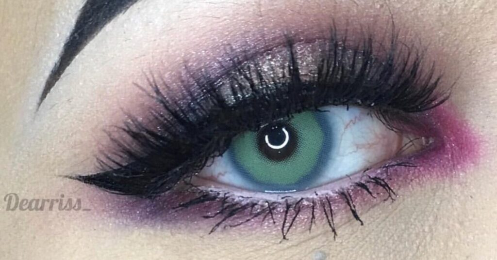 Pitchy Sweety Spatax Blue colored contacts for dark eyes deliver full coverage with a soft blue shade that enhances your eyes with a clean and smooth transition. 0.00 to -10.00.