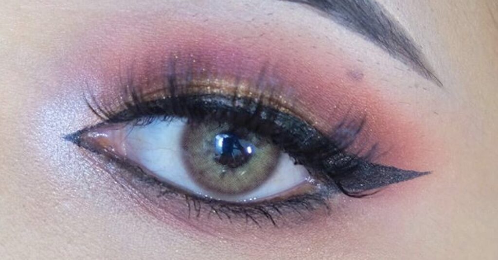 Kitty Kawaii Ava Brown colored contacts for dark eyes enhance your eyes with a bright brown tone that adds warmth and a clear, glowing effect. 0.00 to -10.00.