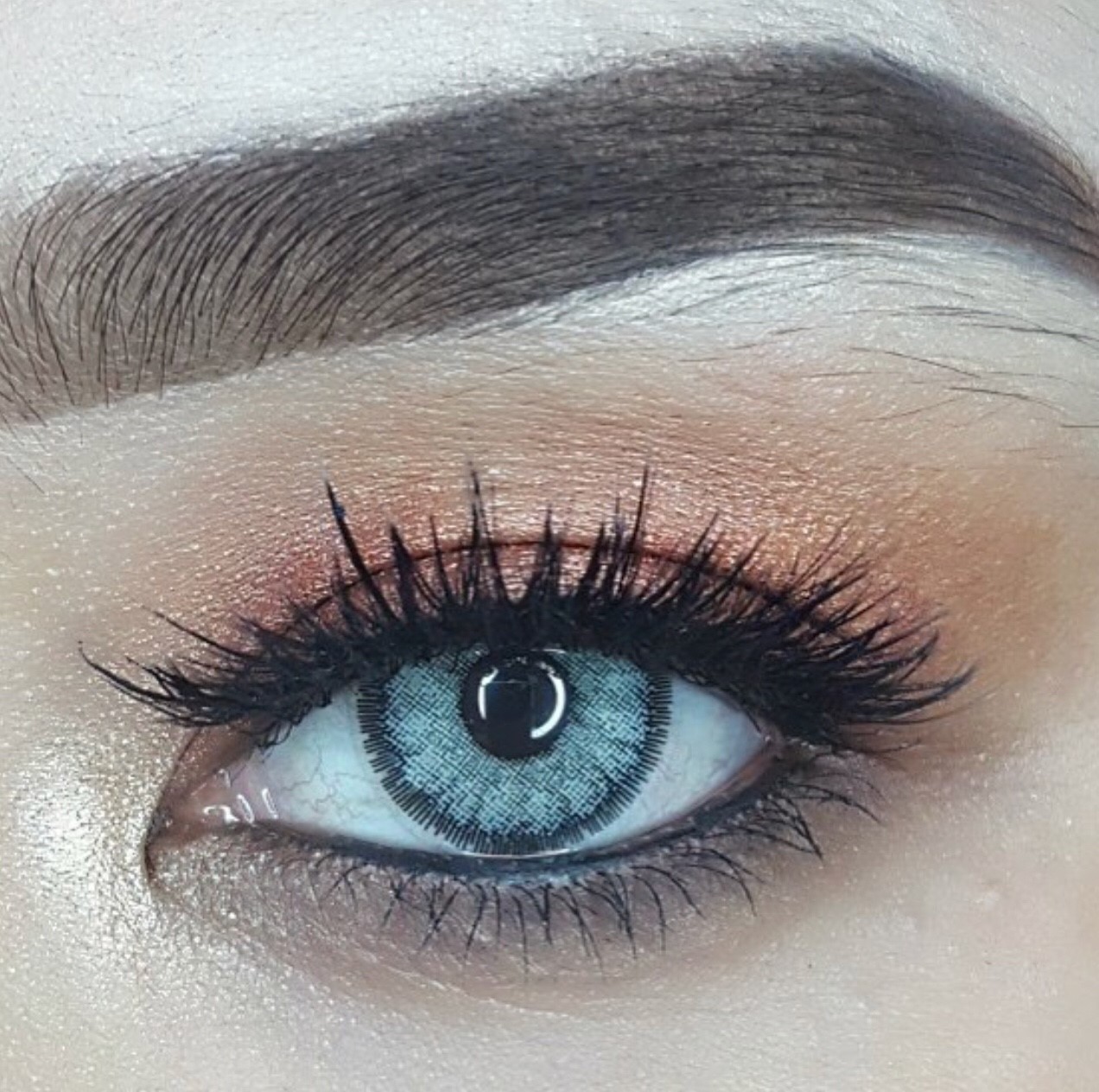 Dreamcolor Teresa Gray Monthly Colored Contacts - Image 4