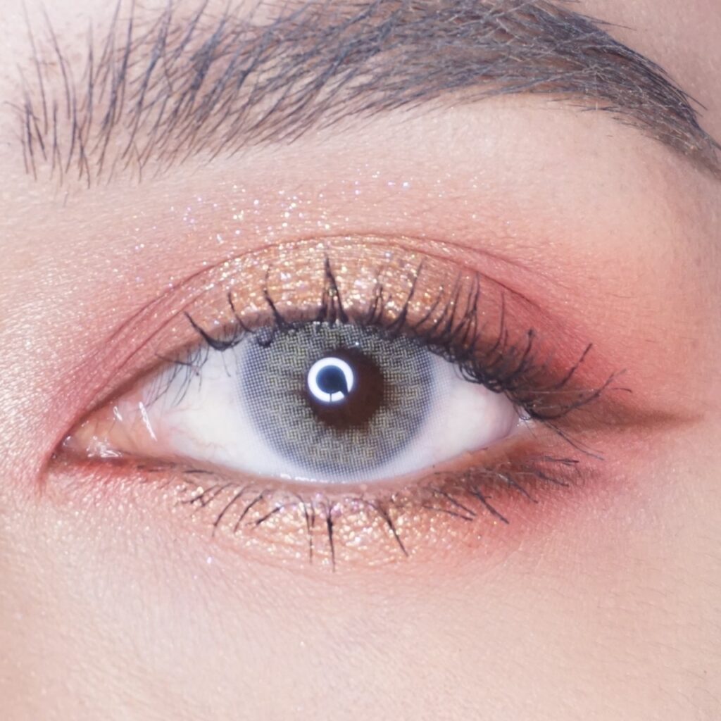Kitty Kawaii Navy Gray monthly colored contacts enhance dark eyes with a deep gray tone and smooth blend for a natural look. Available in powers 0.00 to -10.00.