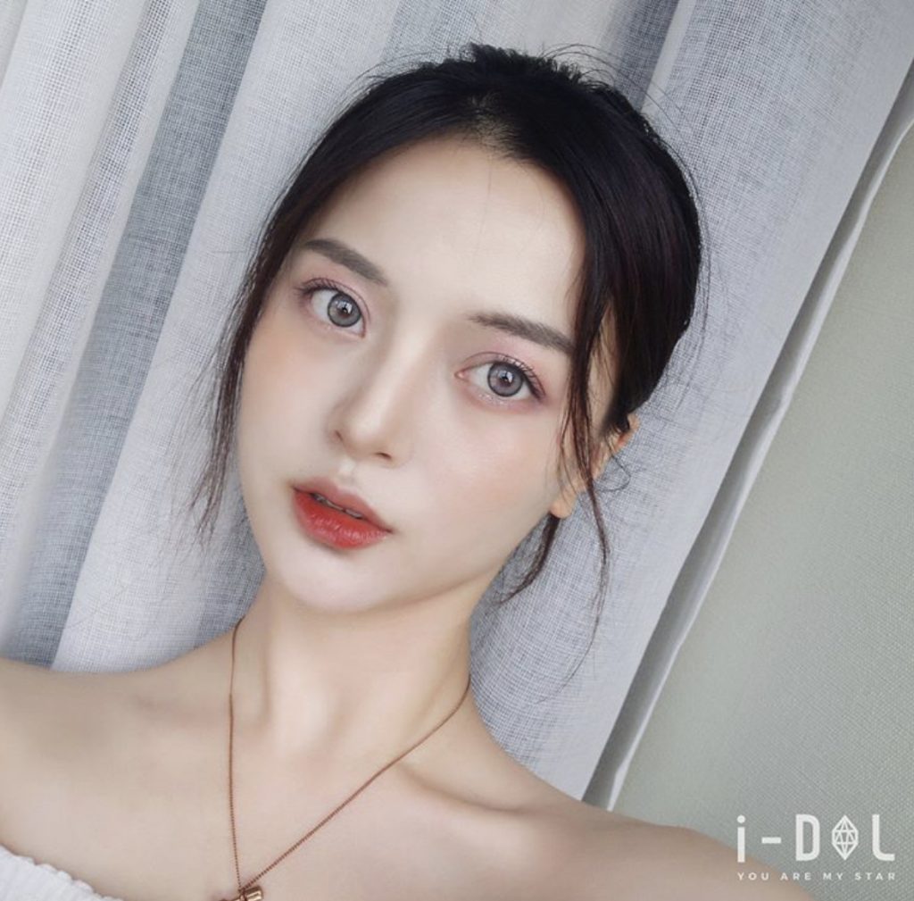 Canna Roze Charcoal Gray Yearly Colored Contacts - Image 6