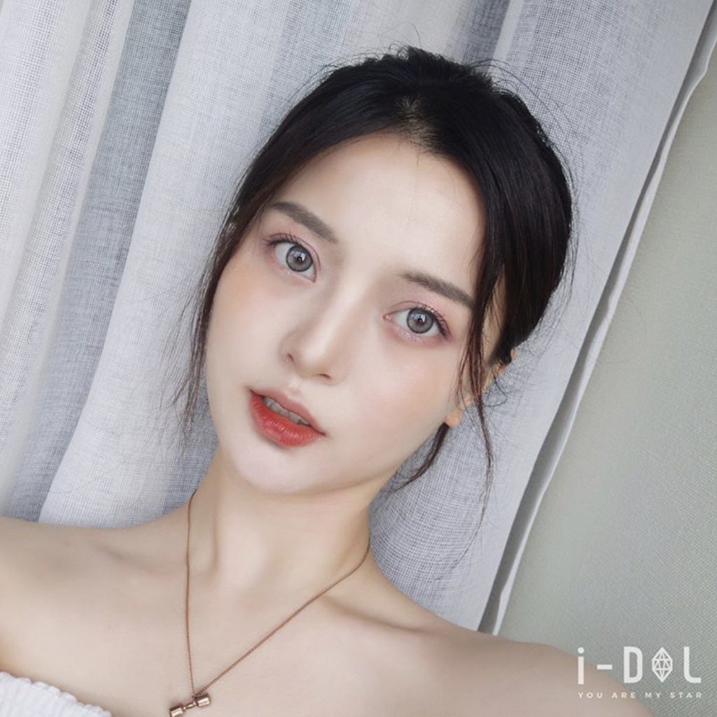Canna Roze Charcoal Gray Yearly Colored Contacts - Image 7