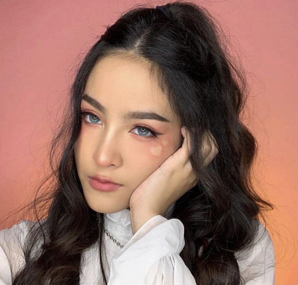 Dreamcolor Nobluk Blue Monthly Colored Contacts - Image 5