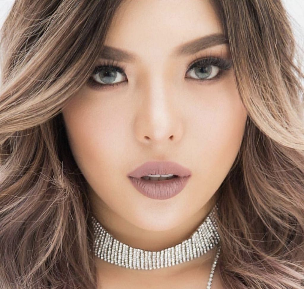 Dreamcolor Nobluk Gray Monthly Colored Contacts - Image 2