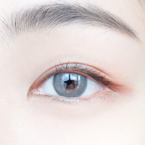 Kitty Kawaii Cemore Gray monthly colored contacts enhance dark eyes with a vivid gray shade and natural blend for a realistic gray eyes. Powers 0.00 to -10.00.