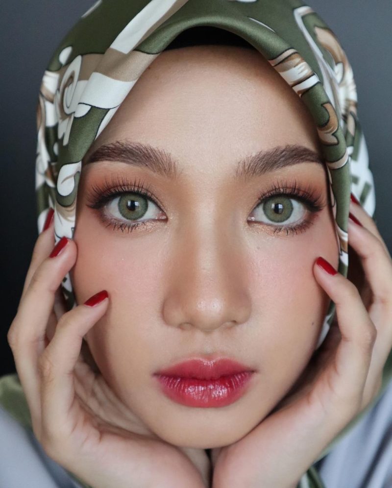 Dreamcolor Blonde Brown Monthly Colored Contacts - Image 4
