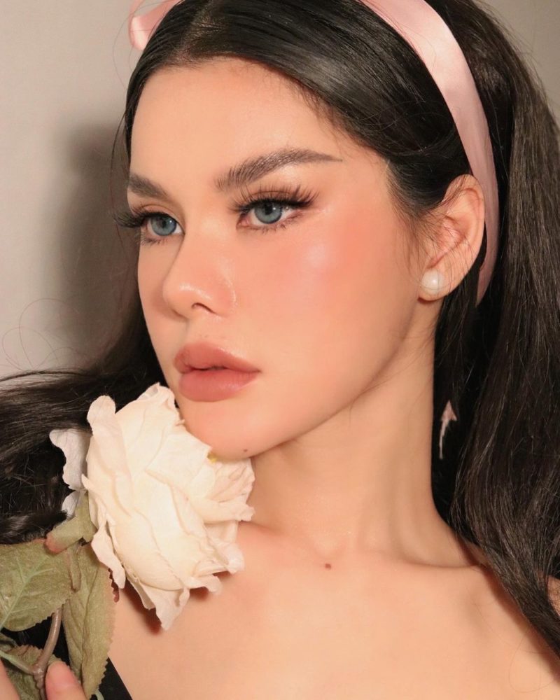 Dreamcolor Ocean Blue Monthly Colored Contacts - Image 8