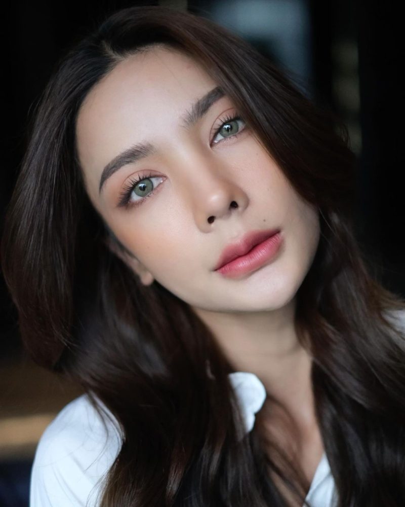 Dreamcolor Cloud Gray Monthly Colored Contacts - Image 6