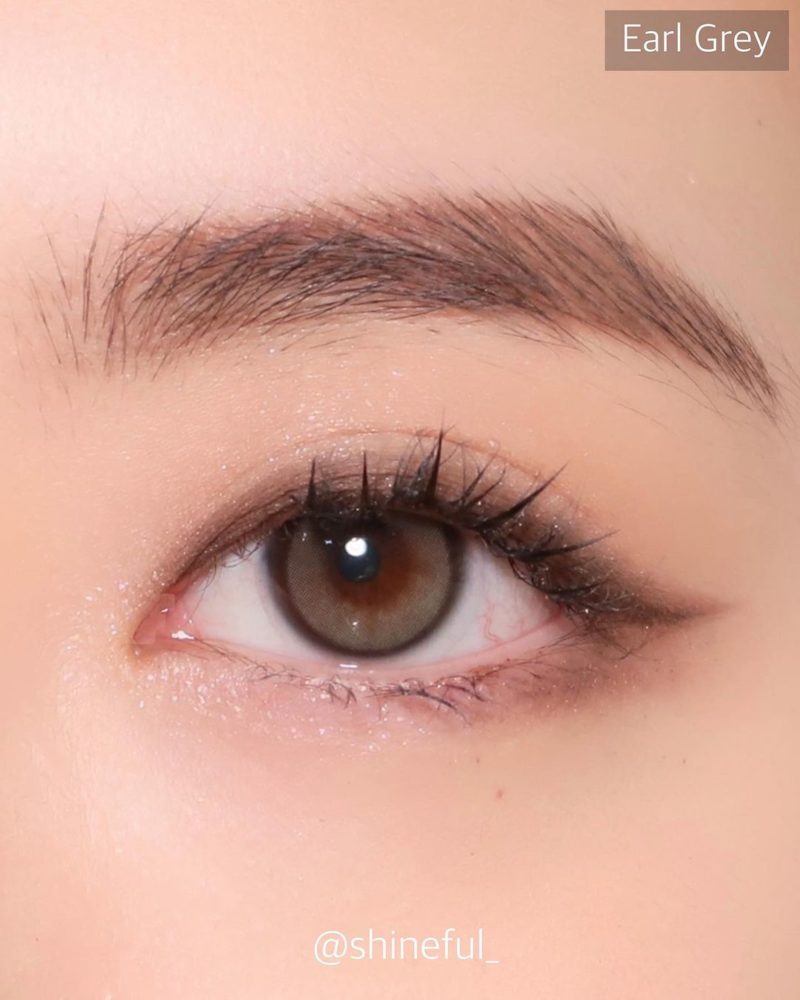 Uria Earl Gray Yearly Colored Contacts - Image 4