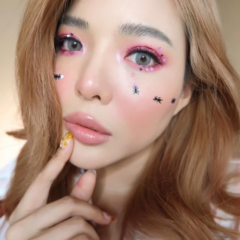 Dreamcolor Moonwalk Gray Monthly Colored Contacts - Image 6