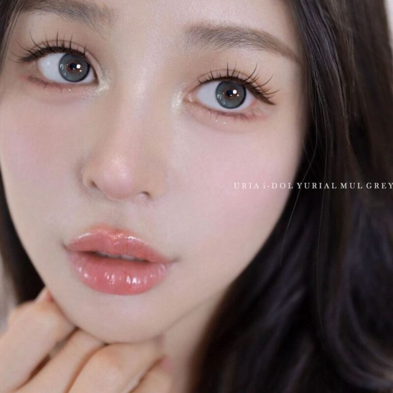 Uria Mul Gray Yearly Colored Contacts - Image 2