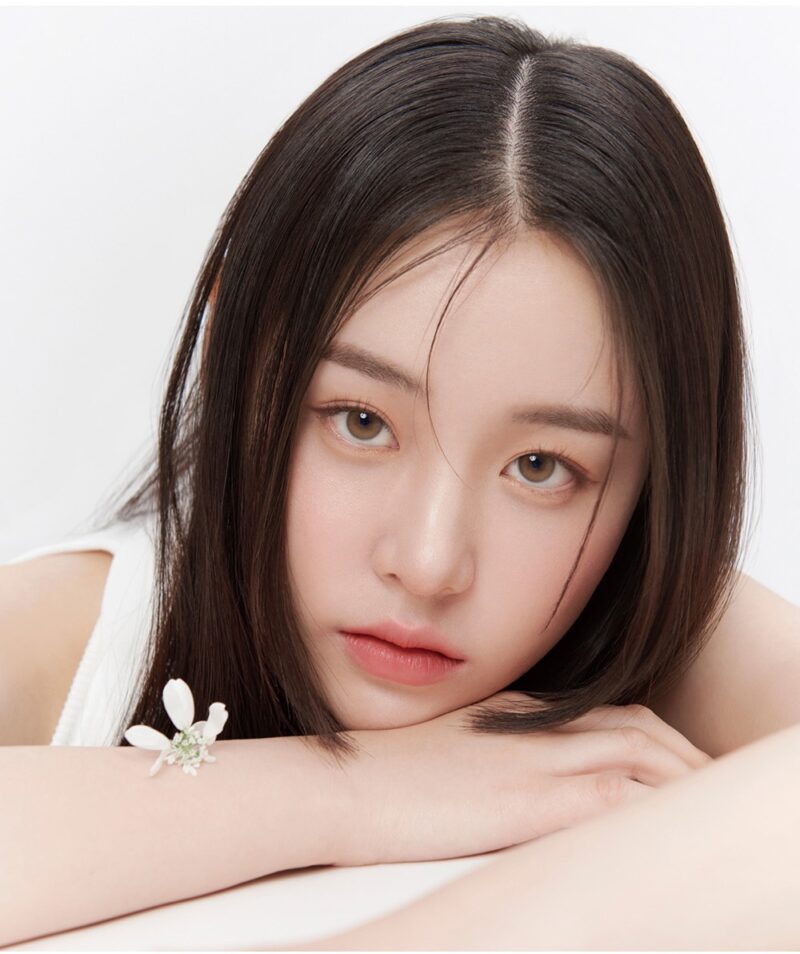 Uria Mel Beige Yearly Colored Contacts - Image 3