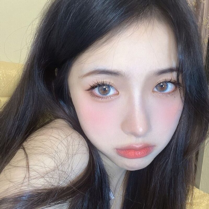 Sugar Pasteli Blue Sky Yearly Colored Contacts - Image 3