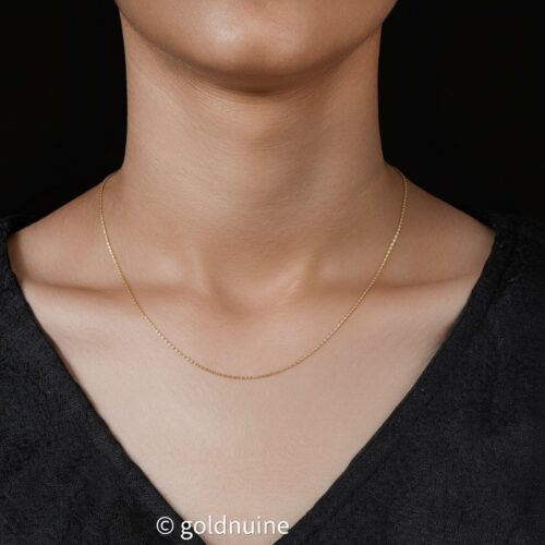9K solid gold twisted box chain necklace in yellow or white gold. A sleek, polished, light-catching chain that adds timeless elegance to everyday style.