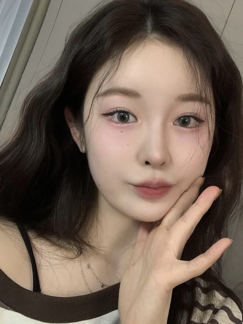 Uria Egyptian Gray Cat Eye 6-Month Colored Contacts - Image 7