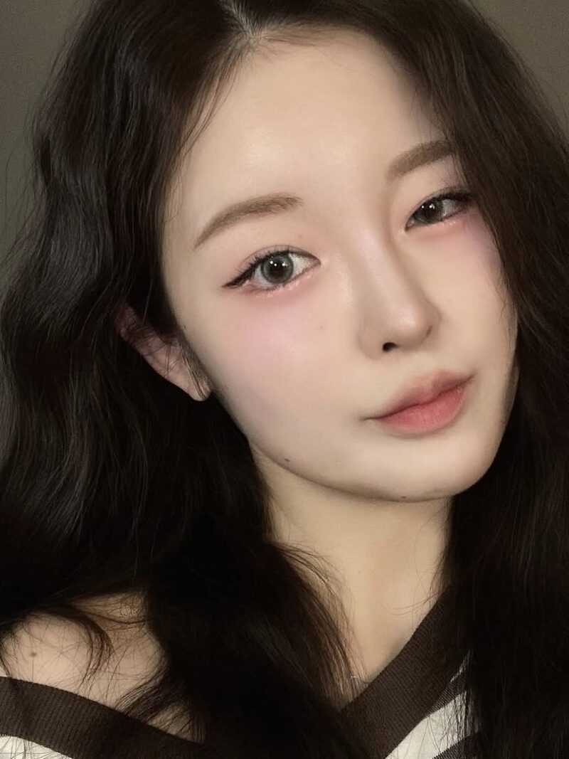Uria Egyptian Gray Cat Eye 6-Month Colored Contacts - Image 2