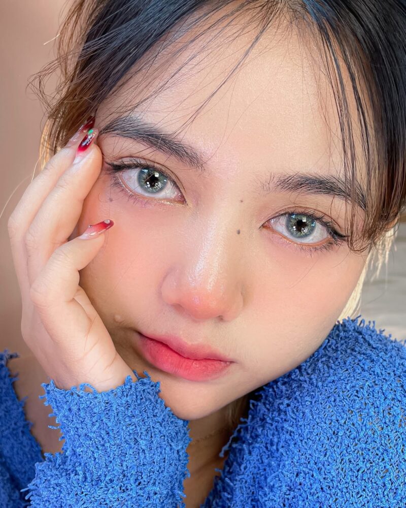Dreamcolor Lapis Gray Monthly Colored Contacts - Image 4