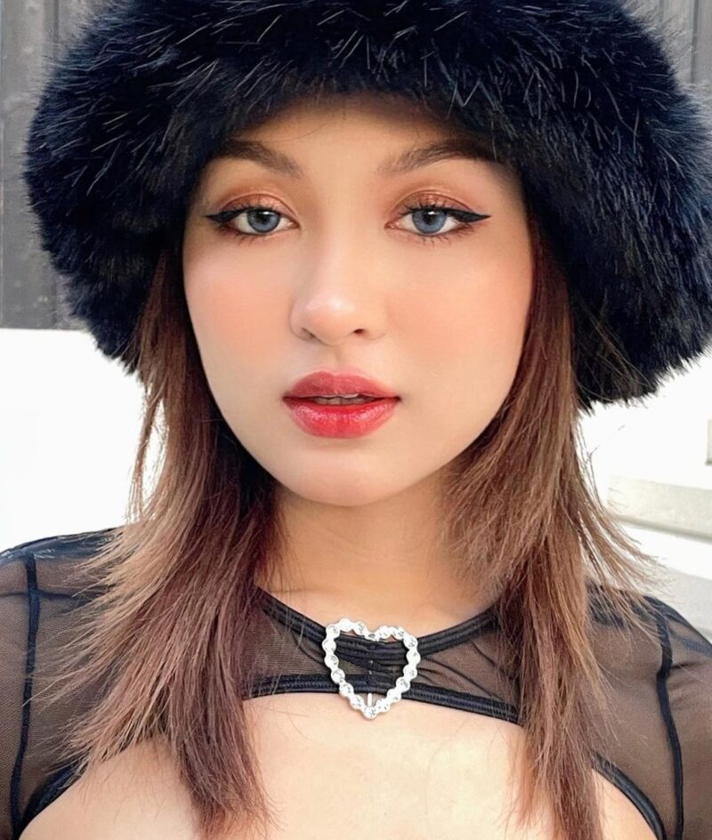 Kitty Kawaii Olivia Blue Monthly Colored Contacts - Image 8