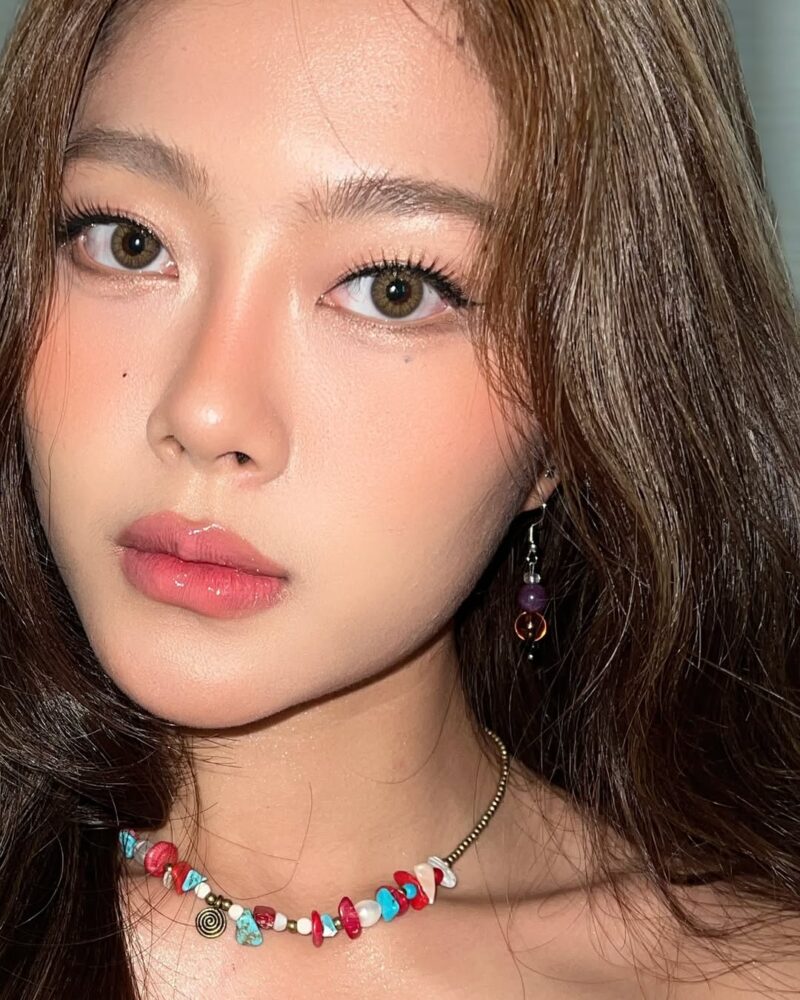 No.1 Hazel monthly colored contacts