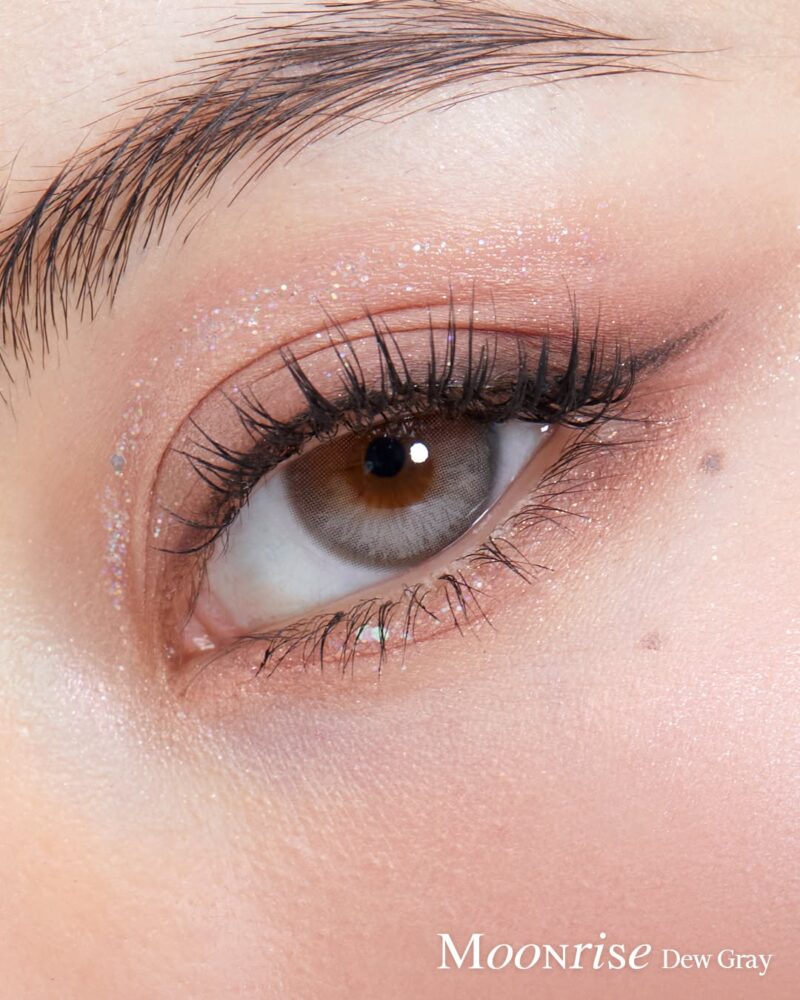Olens Moonrise Dew Gray monthly colored contacts