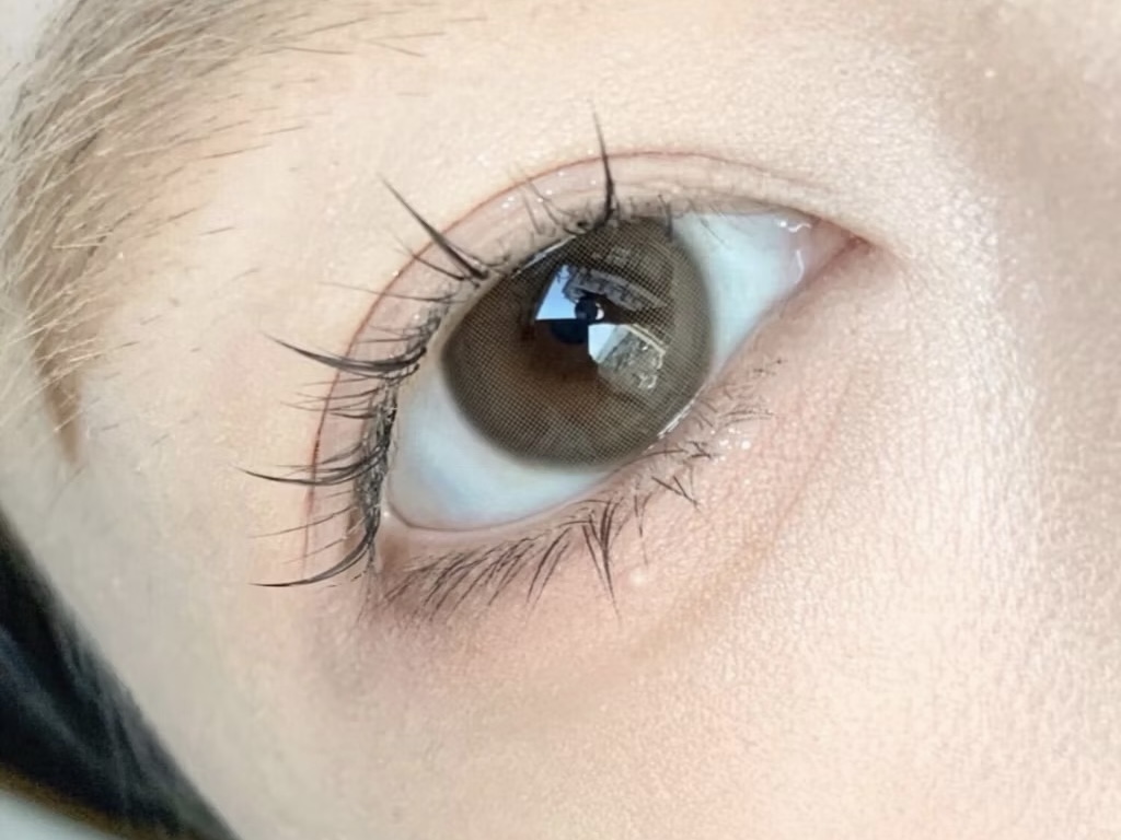 millie brown monthly colored contacts