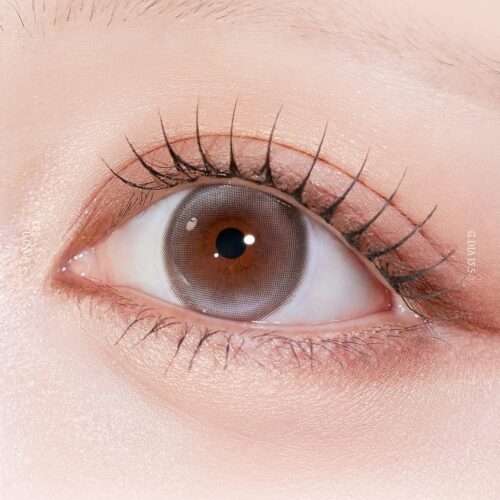 MYFiPN Polin Ash colored contacts for dark eyes feature a soft ash tone with smooth blending and even coverage. The design creates a natural and wearable look while maintaining comfort. The lens is suitable for everyday styling.