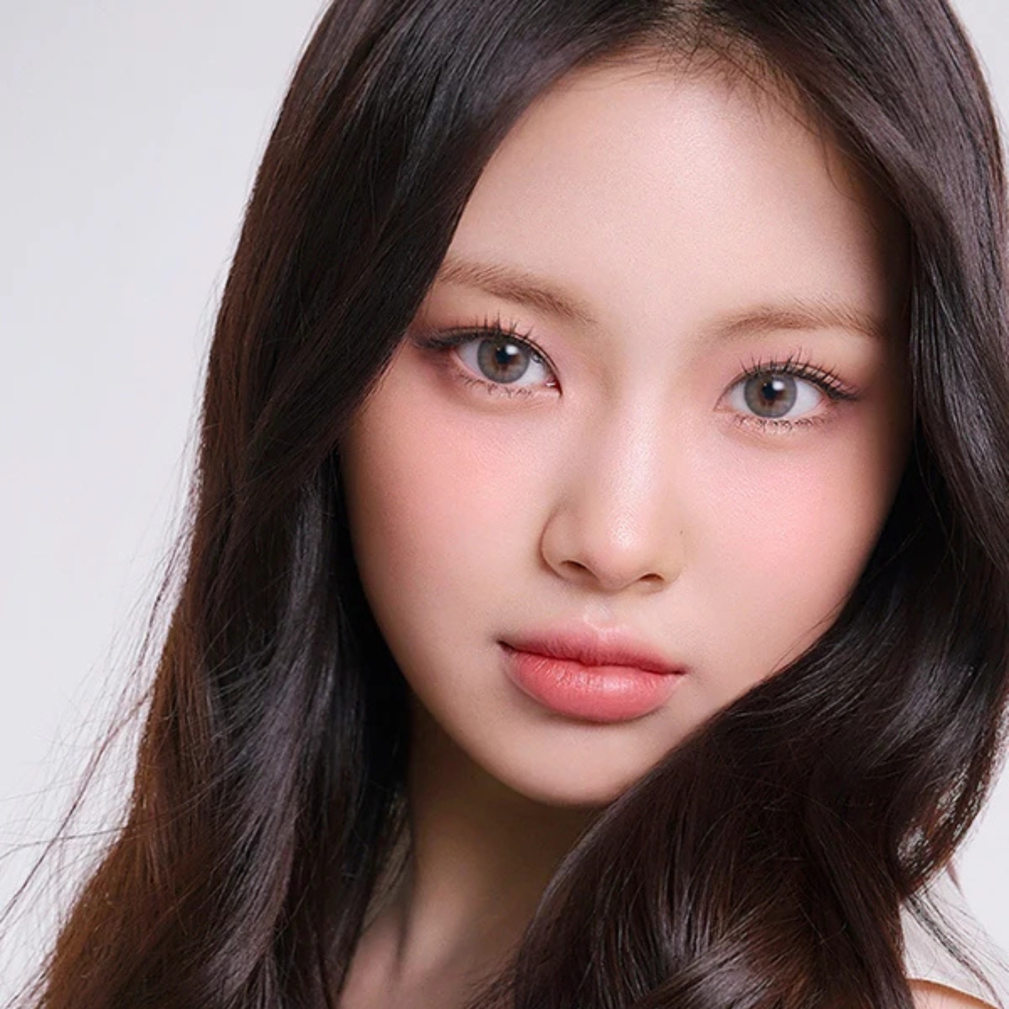 OLENS French Shine Gray Monthly Colored Contacts - Image 8