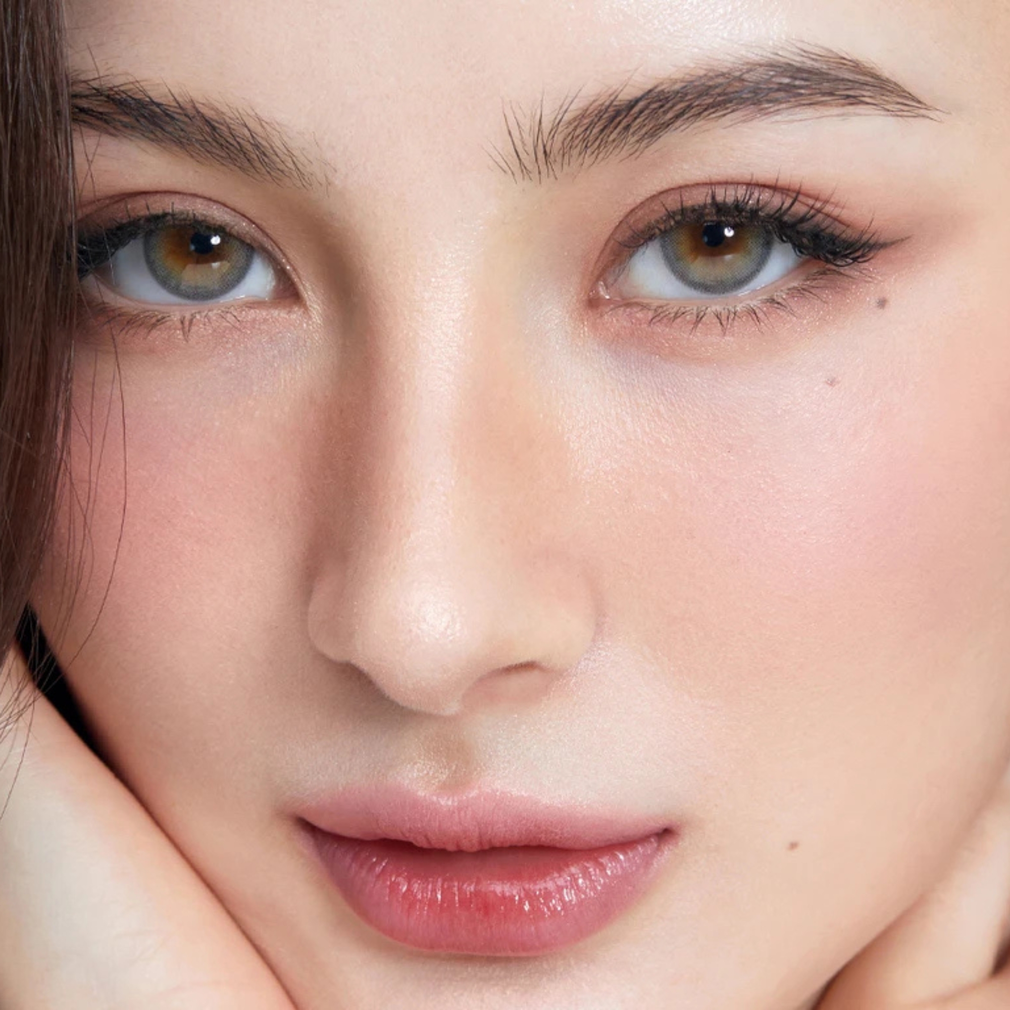 OLENS French Shine Gray monthly colored contacts. Soft gray with subtle shine and warm inner ring. Natural look, no harsh ring. 0.00 to -8.00, including plano.