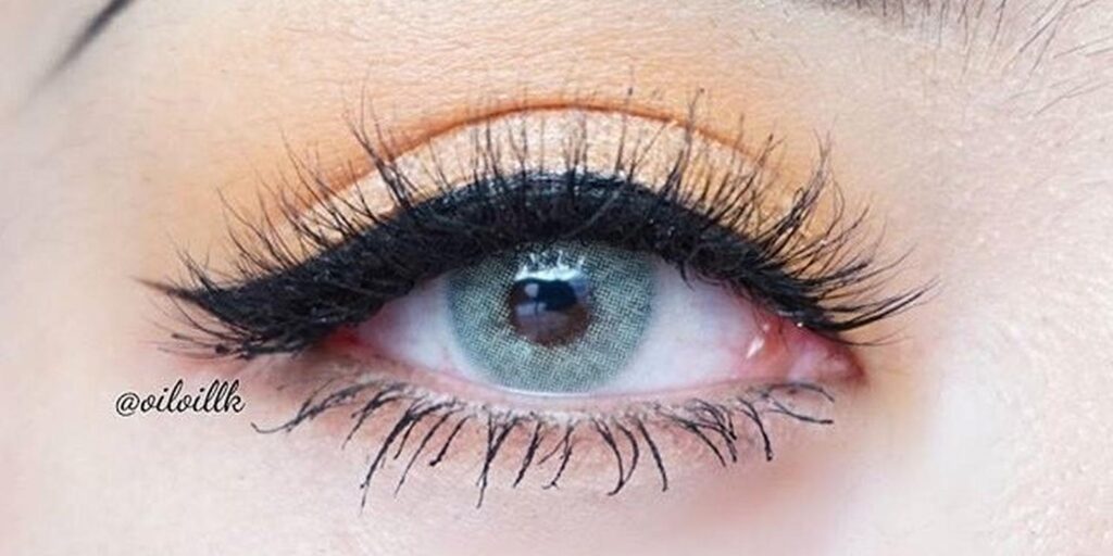 Kitty Kawaii Milin Gray colored contacts for dark eyes give a dolly effect with a soft gray tone that makes your eyes look bigger and more defined. 0.00 to -10.00.
