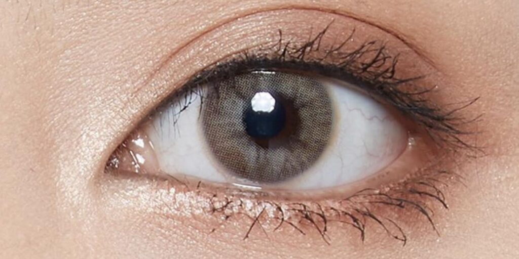 Kitty Kawaii Ava Brown colored contacts for dark eyes enhance your eyes with a bright brown tone that adds warmth and a clear, glowing effect. 0.00 to -10.00.