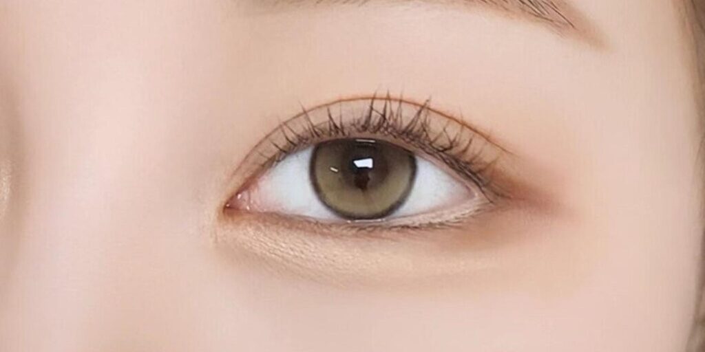 MYFiPN Biv Oatmeal colored contacts for dark eyes provide a warm oatmeal tone with smooth blending and natural coverage. The design enhances your eyes softly while maintaining a clean and comfortable finish.
