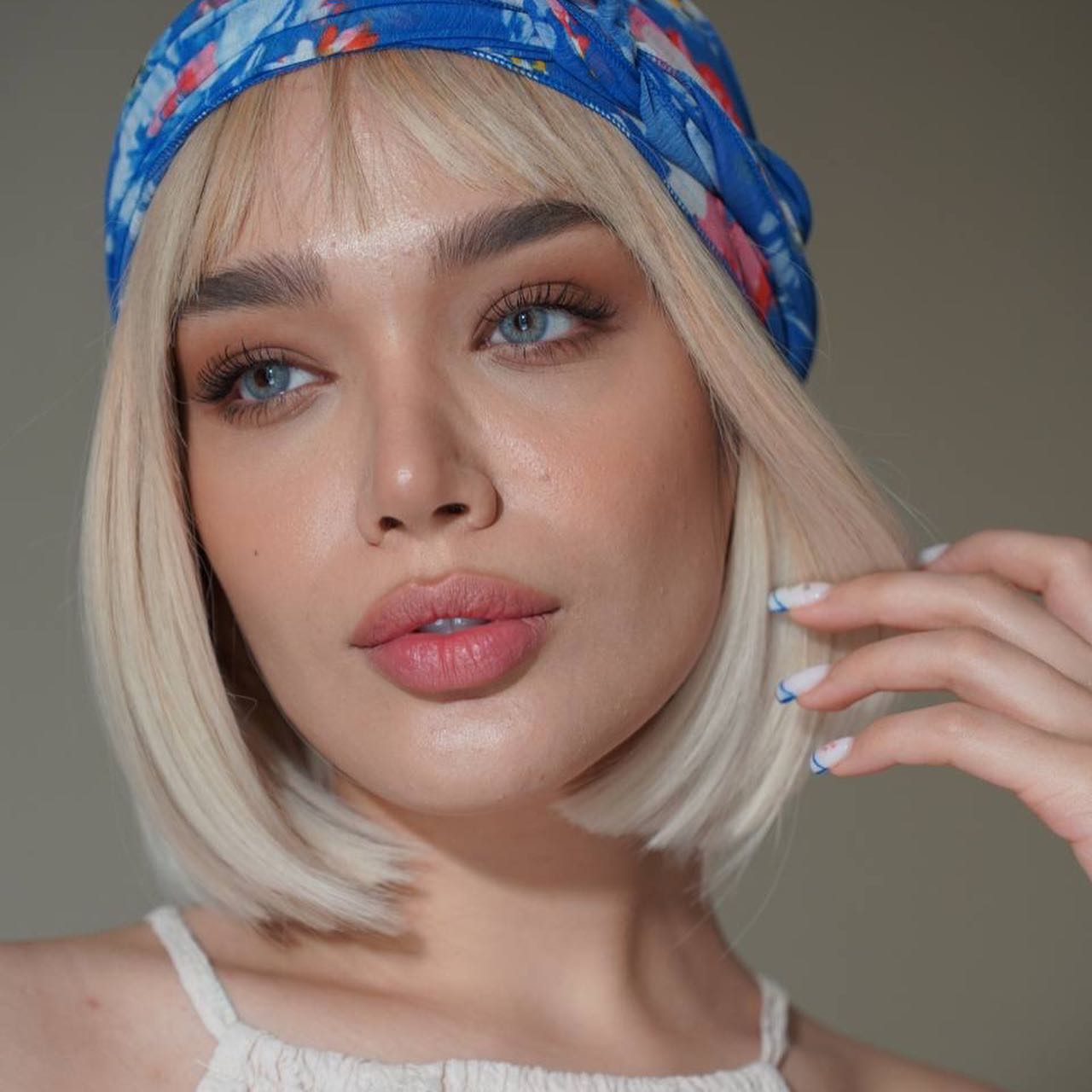 Explore Matia Premium Blue Monthly Colored Contacts for dark eyes. Create a fresh blue eye look with 60% water content and powers from 0.00 to -8.00.